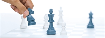 Picture concept for Services. Popular, well - known games as symbols for the expertise of Linde and the simplicity for the customer to use Linde Services.
Each game represents a specific area. 
Chess represents Process know -how